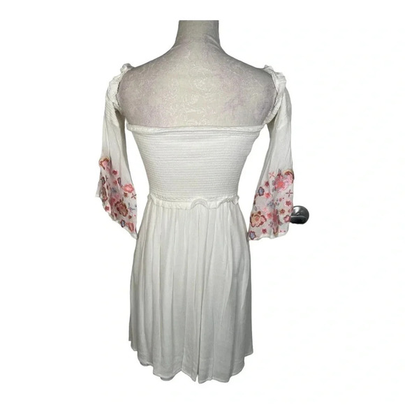 Altar’d State Off The Shoulder Crochet Dress - Picture 2 of 7